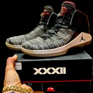 Air Jordan XXXII